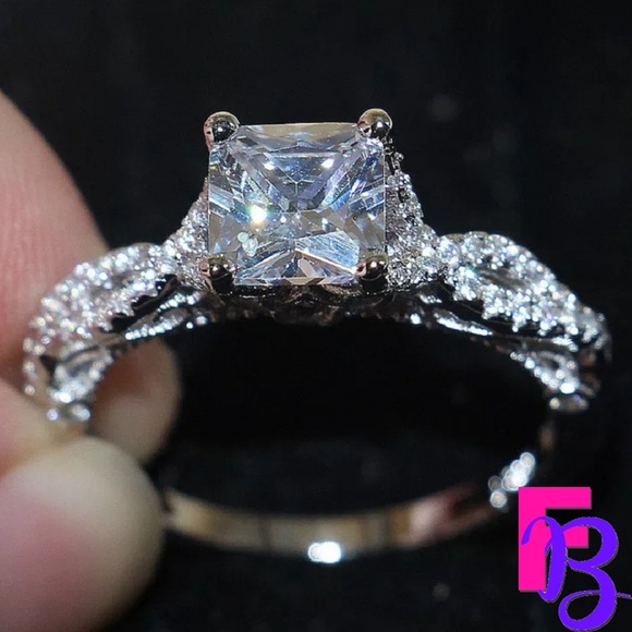 ***NEW!*** 1.5 CT Princess Cut Engagement Ring - Picture 4 of 10